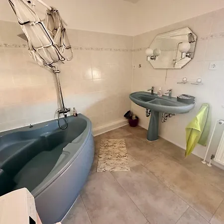 Gorgeous House In Appartamento Bayreuth