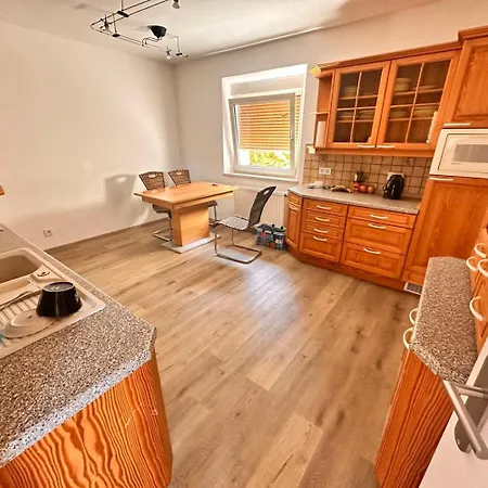 Gorgeous House In Apartmán Bayreuth